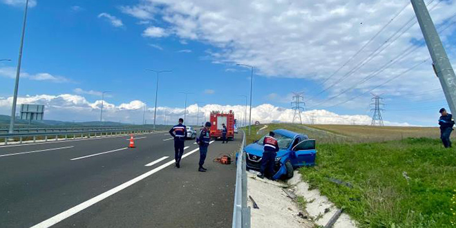 anakkale'de kontrolden kan ara takla att: 1 l, 1 yaral