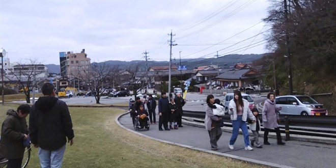 Japonya'nn gneybatsndaki Ogasawara Adalar aklarnda 6,9 byklnde deprem