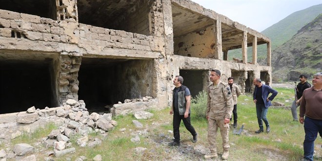 Hakkari'de kyler terrden temizlendi: Kylere geri dn hazrl balad