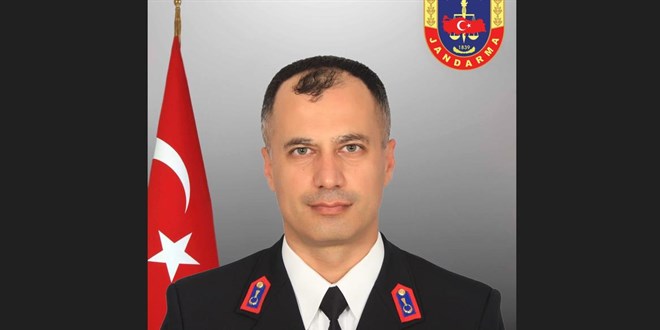 Kavgaya müdahale sırasında yaralanarak şehit olan astsubaya veda