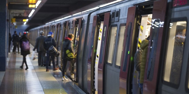 Ankara'da kuvvetli ya nedeniyle aksayan metro seferleri balad