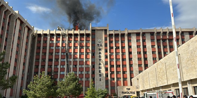 Tp Fakltesi Hastanesi'nde yangn: Hastalar tahliye ediliyor