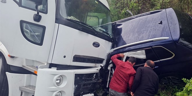 Bursa'daki trafik kazasında 2 kişi öldü