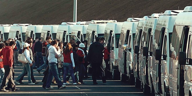 Memurlar servis yerine toplu taşıma kartıyla işe gidip gelecek