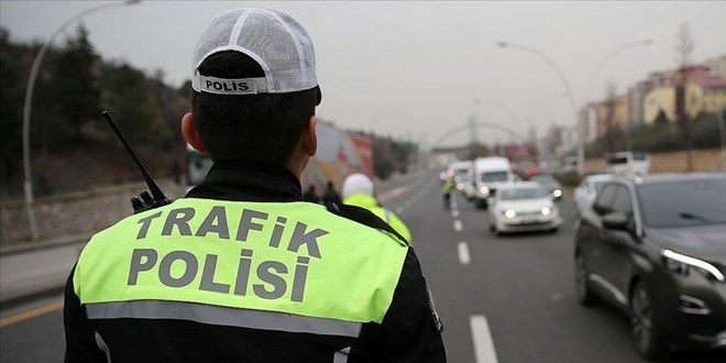 stanbul'da baz yollar trafie kapatlacak