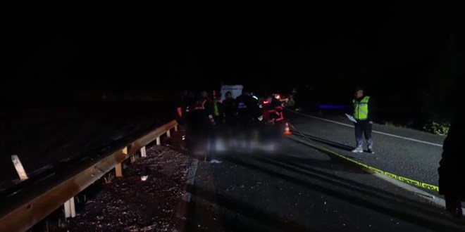 Sakarya'da bariyere çarpan motosikletin sürücüsü öldü