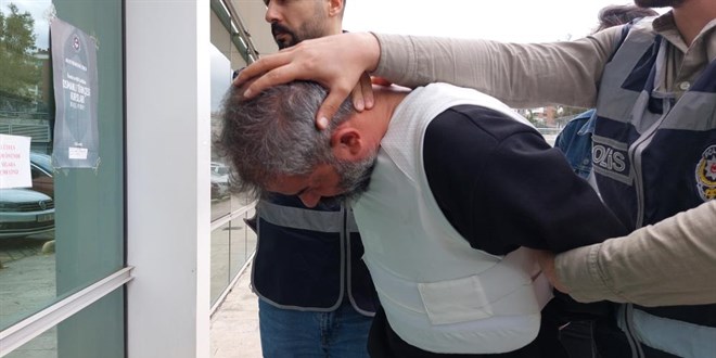 Öğretmen eşini öldüren ve 19 suç kaydı bulunan koca tutuklandı