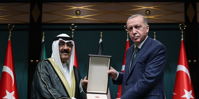 Kuveyt Emiri es-Sabah'a Devlet Nişanı tevcih edildi