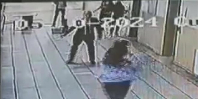 Okul hizmetlisi, müdür yardımcısına saldırdı