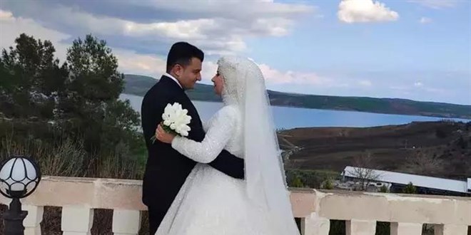 2 ay önce evlenen çift, 2 gün arayla yaşamını yitirdi