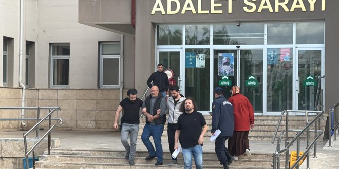 1 kişiyi öldürüp 1 kişiyi yaraladı, mahkemede ise susmayı tercih etti