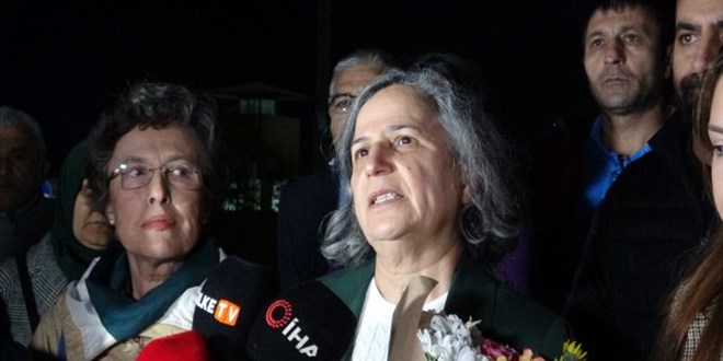 Gültan Kışanak cezaevinden tahliye edildi