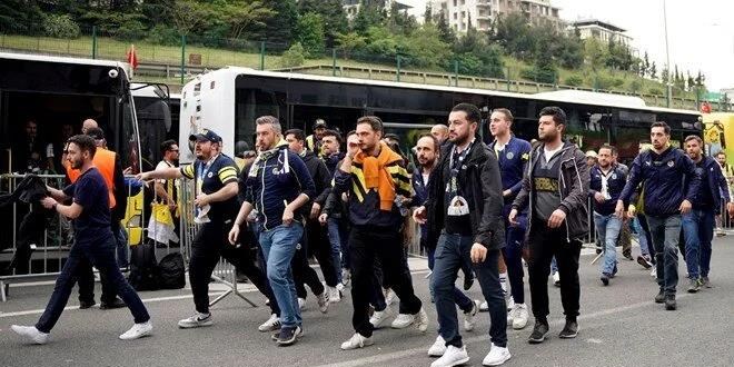 Fenerbahçeli taraftarlar, Galatasaray maçı için RAMS Park'ta