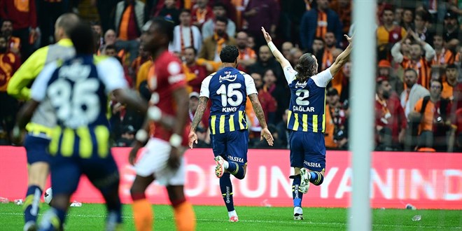 Derbide 3 puan Fenerbahçe'nin