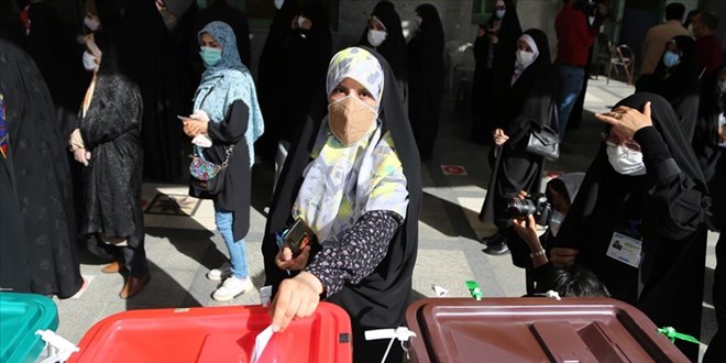 İran yeni Cumhurbaşkanı'nı seçmek için 28 Haziran'da sandığa gidecek