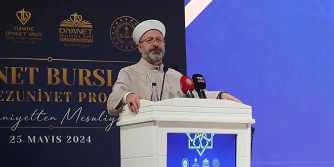 Erbaş: İslam, dünyayı iyileştirmek için gönderilen bir ilaçtır