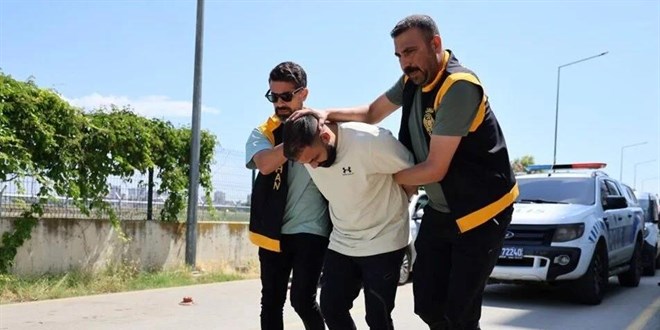 Kırmızı bültenle aranıyordu, Adana'da yakalandı