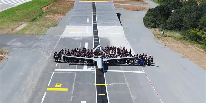 Bayraktar TB3 SİHA rampadan ilk kalkışını yaptı