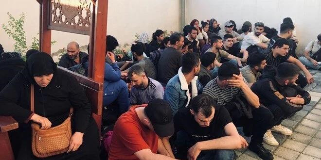 TIR dorsesinden 75 göçmen çıktı
