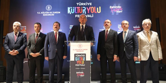 Bakan Ersoy: Türkiye bugün ilk beş turizm ülkesinden biridir