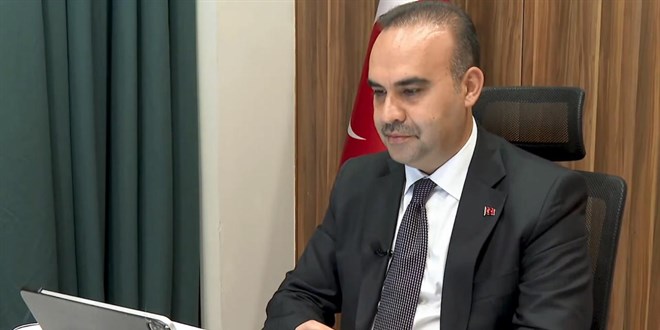 Bakan Kacır, uzay yolculuğu öncesi Tuva Cihangir Atasever ile görüştü