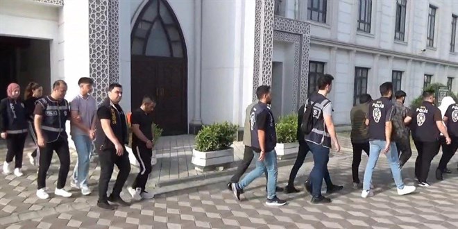 Sahte 'karavan' çetesine operasyonda 9 tutuklama