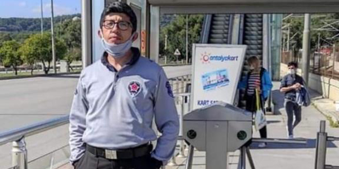 Eski sevgililerin kavgasını ayırmak isterken canından oldu