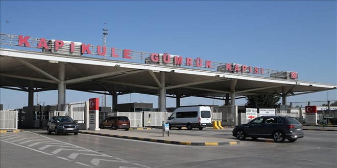 Gurbetçilerin Türkiye'ye gelişleri sürüyor