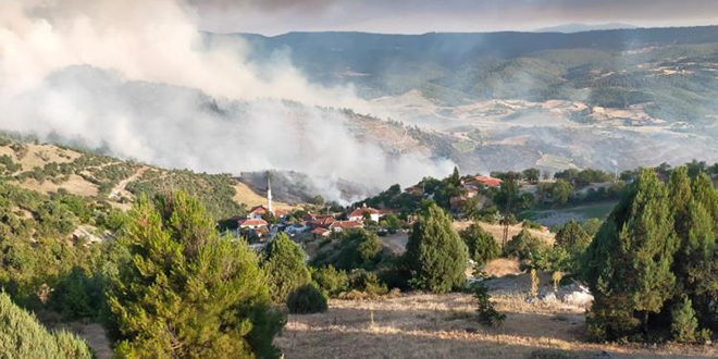 Bursa'daki orman yangını köyleri tehdit ediyor