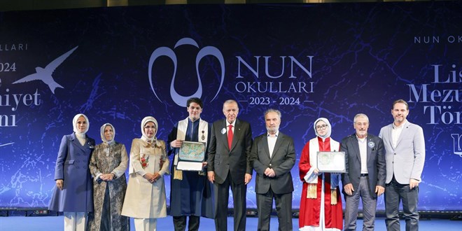 Cumhurbaşkanı Erdoğan, torununun mezuniyet törenine katıldı