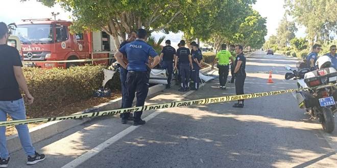 Antalya'daki kazada aynı aileden 3 kişi hayatını kaybetti