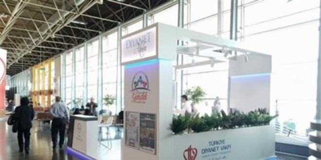 Bursa'da otobüs terminalindeki 'Diyanet Mola' standına açıklama