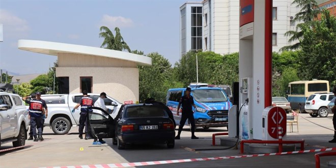 Kayınpeder dehşeti: Damadını öldürdü, kızını yaraladı