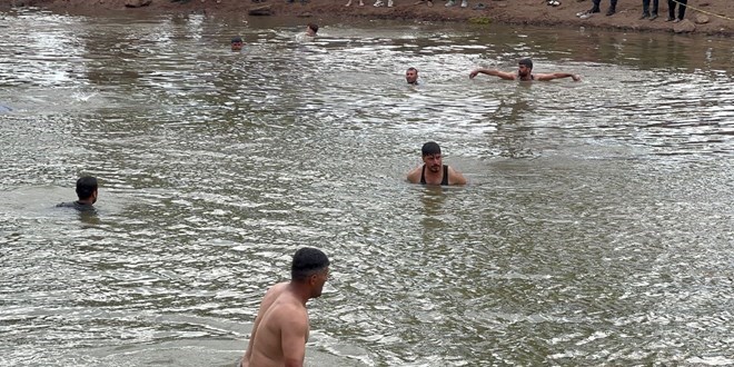 Gaziantep'te gölete giren 3 kişi boğuldu