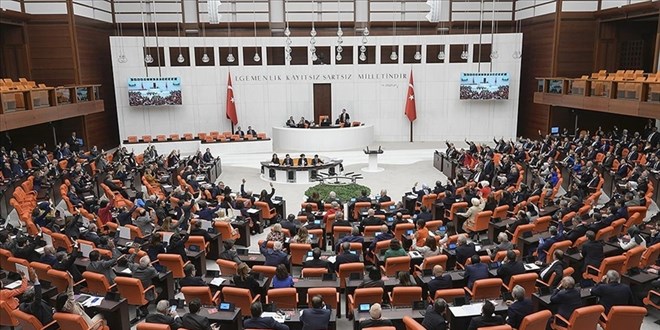 Öğretmenlik Meslek Kanunu görüşmeleri ertelendi mi?