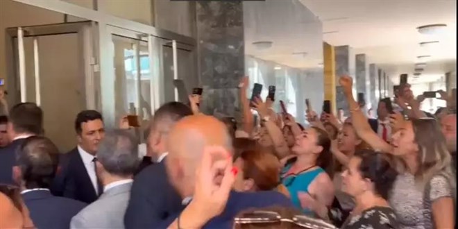 Sahipsiz hayvanlara ilişkin teklifin görüşmelerinde yine gerginlik