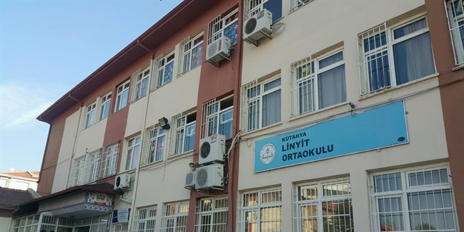 Kütahya'da okul müdür yardımcısına bıçaklı saldırı