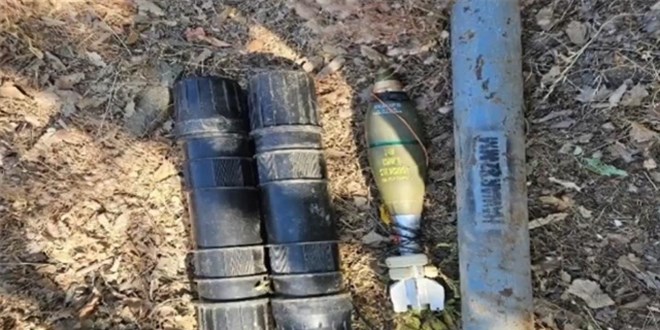 Pençe-Kilit'te çok sayıda silah ve mühimmat ele geçirildi