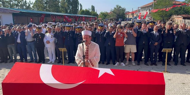 Somali'de şehit olan Uzman Çavuş Seydi Ünlü toprağa verildi