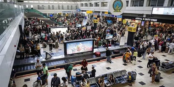 Turistin en büyük şikayeti rötar