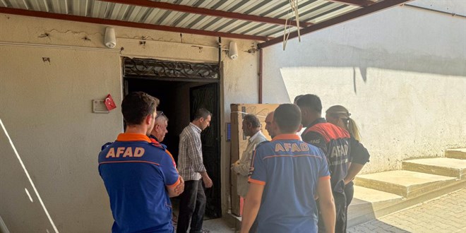 Uşak'ta 4 kişi egzoz gazından zehirlendi