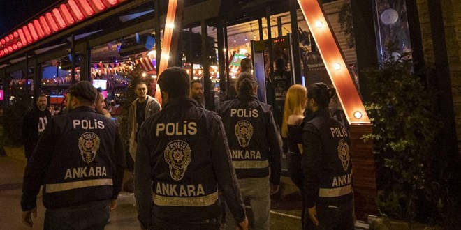 Ankara'da farklı suçlardan aranan 676 şüpheli yakalandı