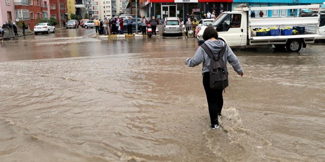 Batı Karadeniz'in iç kesimleri için sağanak uyarısı