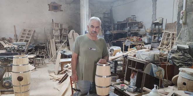 55 yıldır baba mesleğiyle geçimini sağlıyor