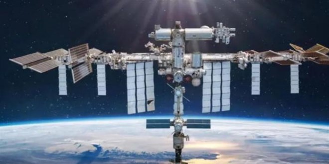 Uzayda mahsur kalan Amerikalı astronotların kaderi belirsiz