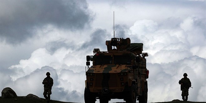 Sınırda insan kaçakçılığı: Tuğgeneral Yüksek disiplin kuruluna sevk edildi