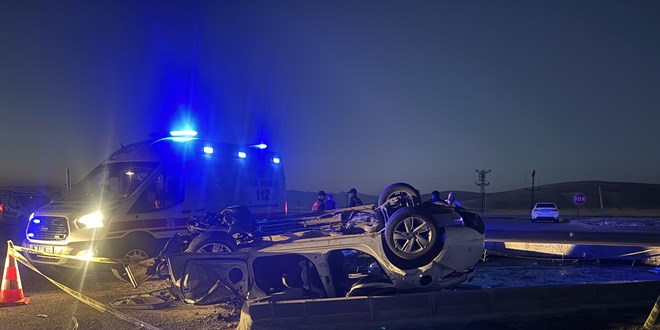 Kayseri'de devrilen otomobildeki 4 kişi öldü, 2 kişi yaralandı