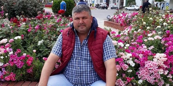 Kavgayı ayırmak isterken göğsüne aldığı bıçak darbesi canından etti