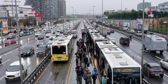 30 Ağustos Zafer Bayramı'nda toplu taşıma ücretsiz mi?