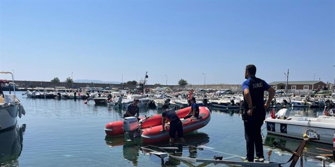 Kanoyla denize açılan 2 kişi kayboldu, Valilik açıklama yaptı